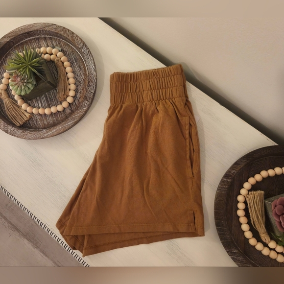 Spiritual Gangster Athletic Shorts With Pockets in A Rust Color - Picture 8 of 9